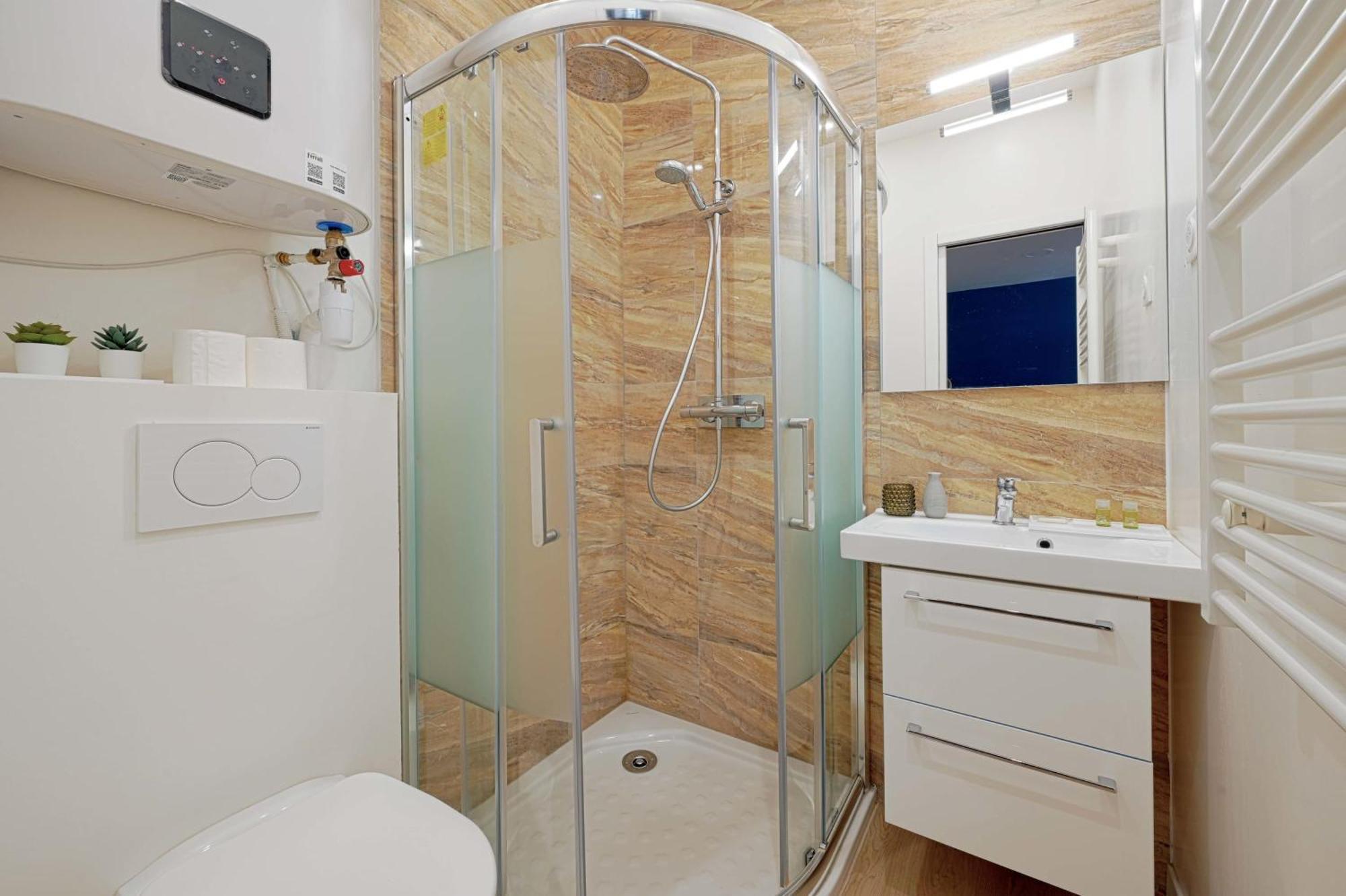 Modern Studio Fully Renovated Paris Exterior photo